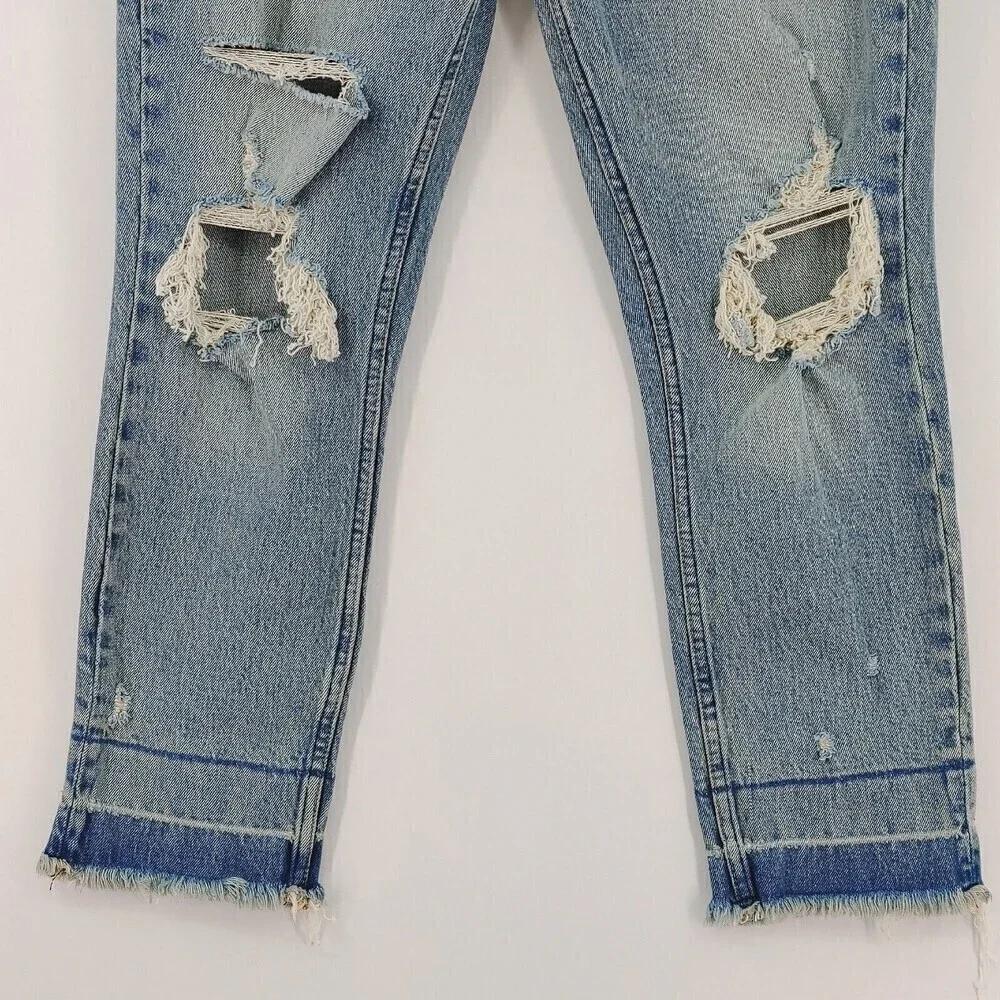 Abercrombie & Fitch High Rise Mom Jean Womens 26/2 S Blue Denim Short Distressed